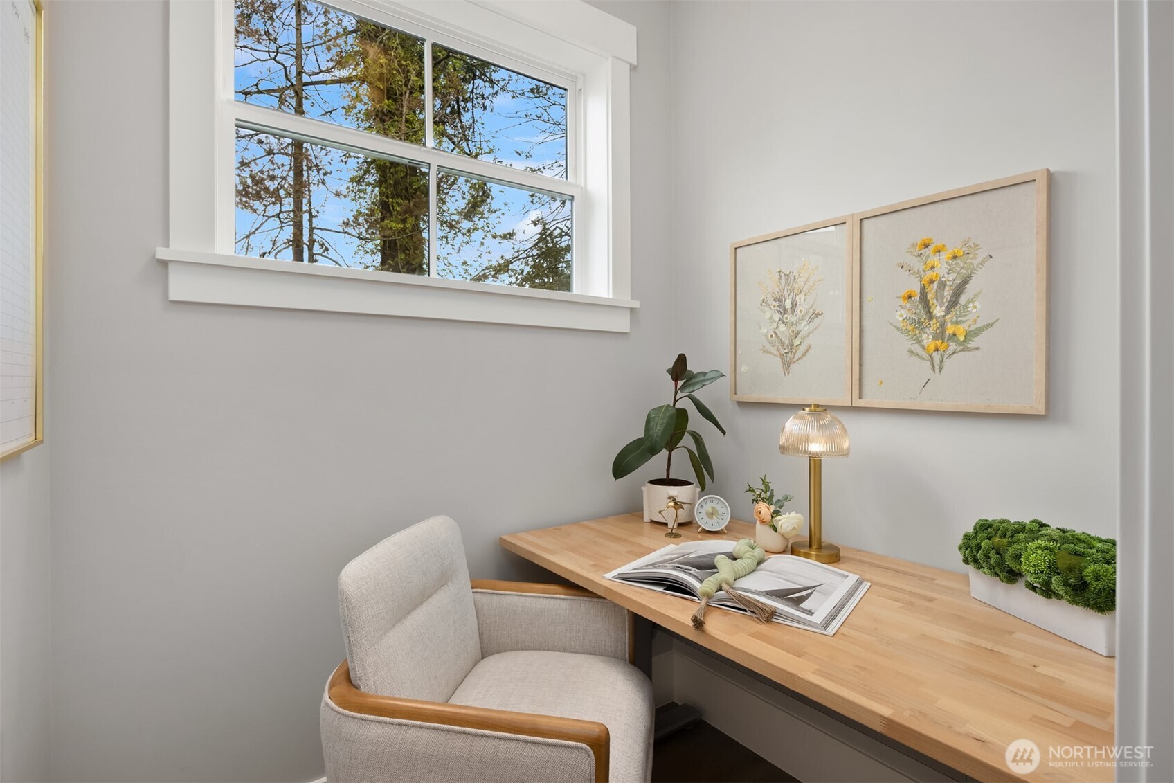 10717 NE Manitou Park Boulevard