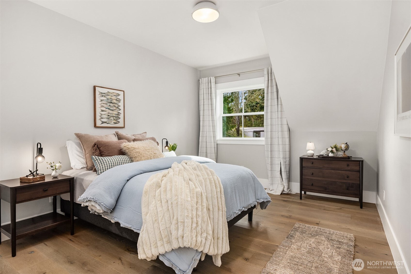 10717 NE Manitou Park Boulevard