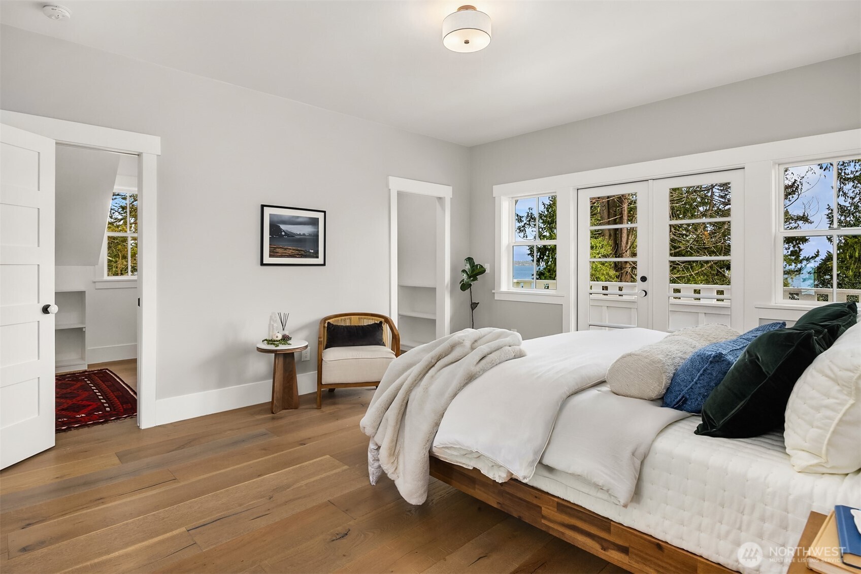 10717 NE Manitou Park Boulevard