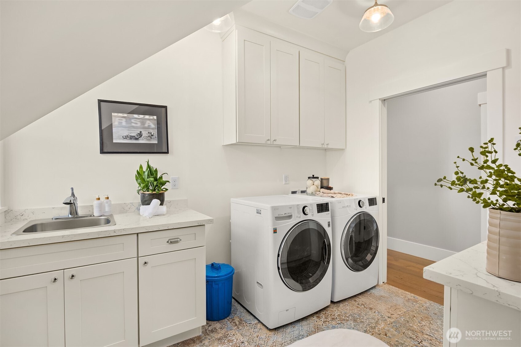 10717 NE Manitou Park Boulevard