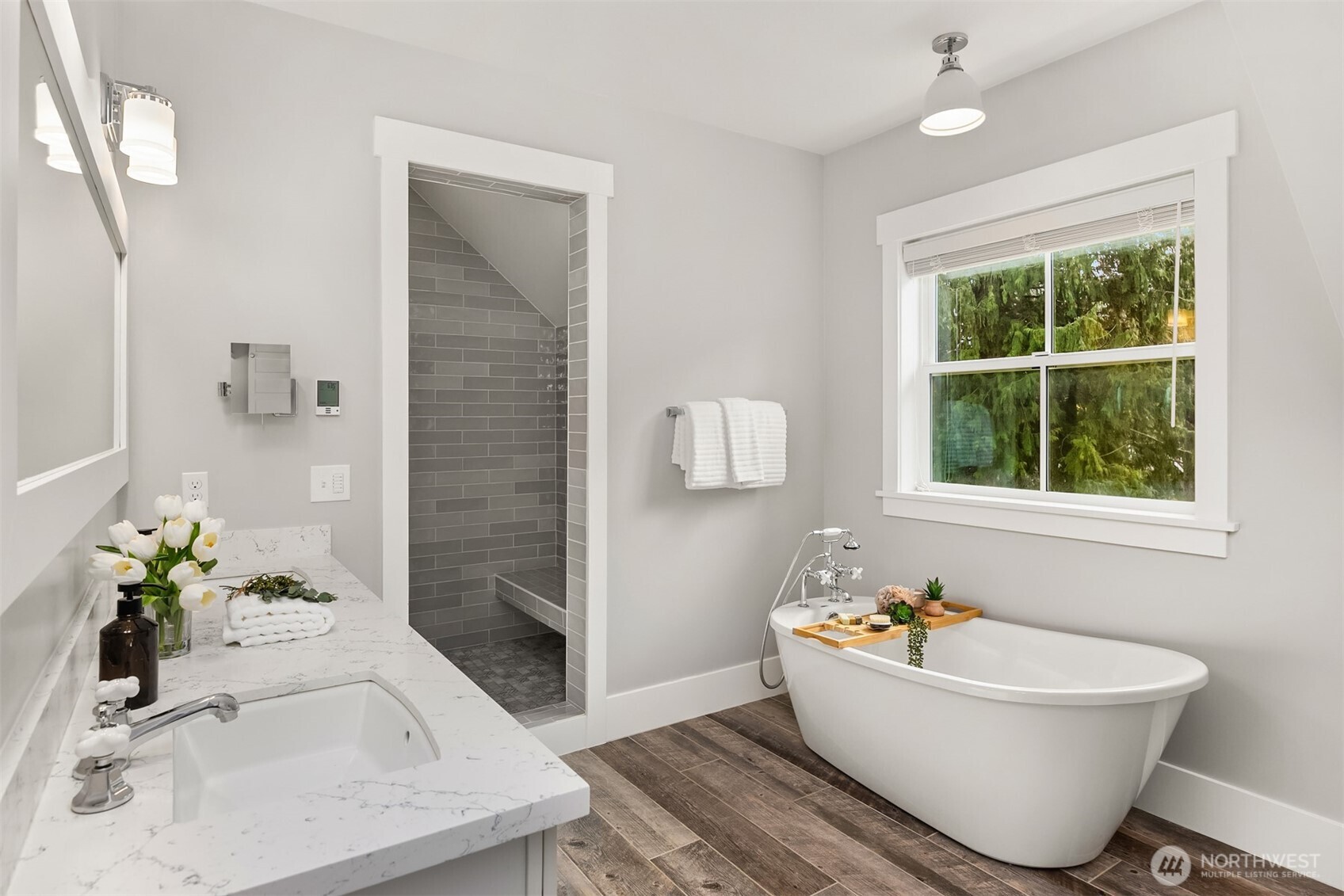 10717 NE Manitou Park Boulevard