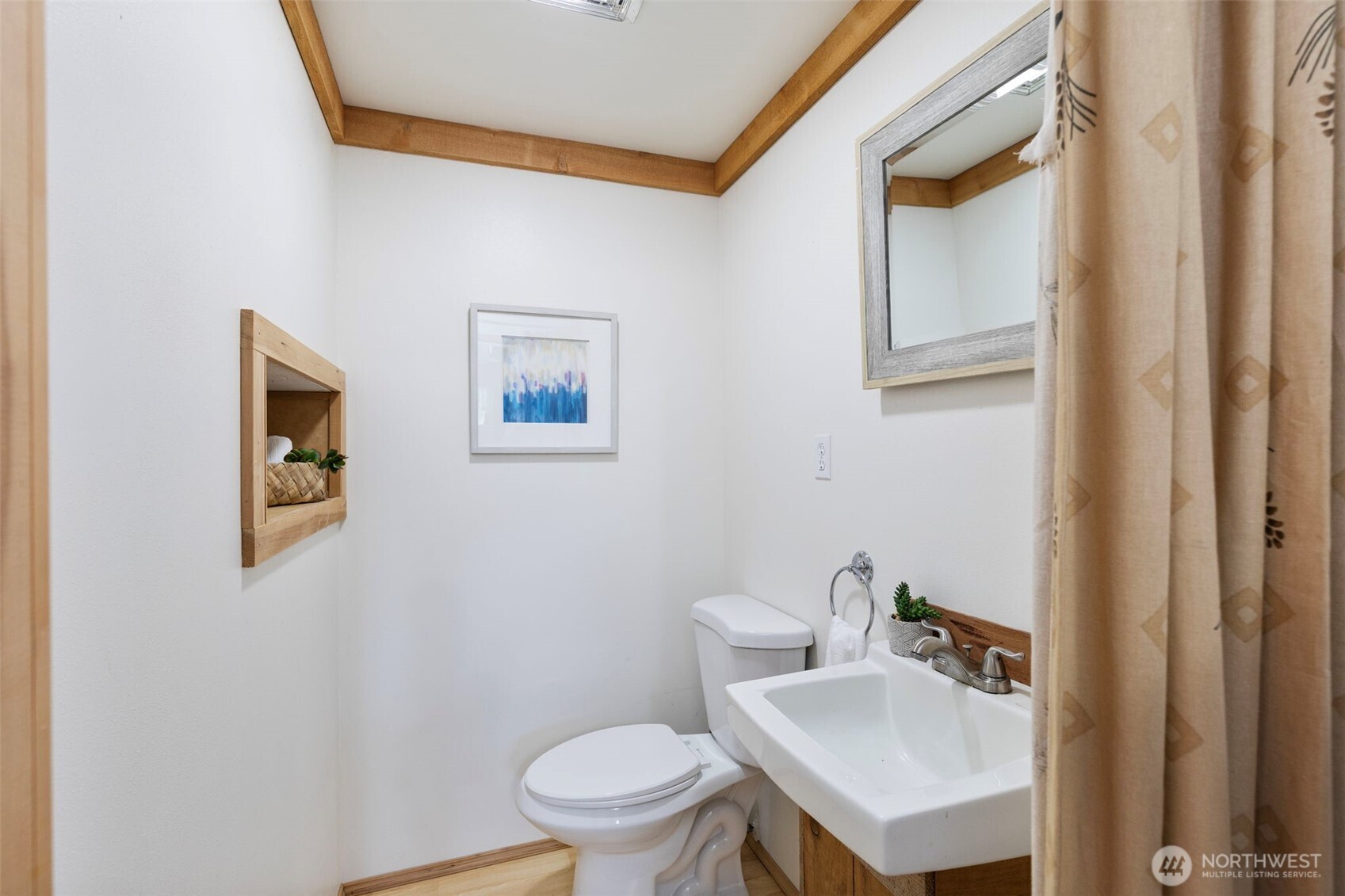 3161 S Discovery Road