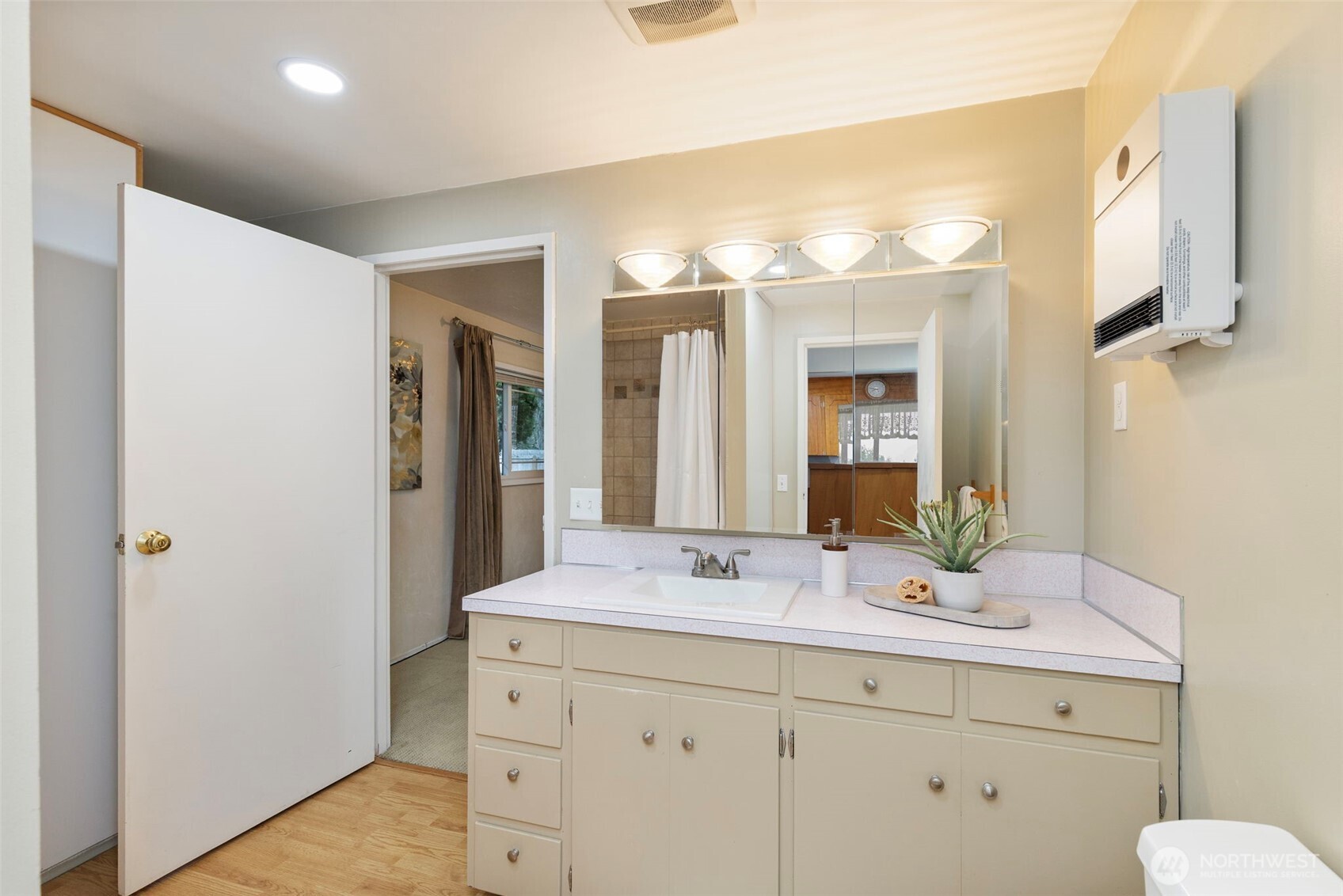 3161 S Discovery Road