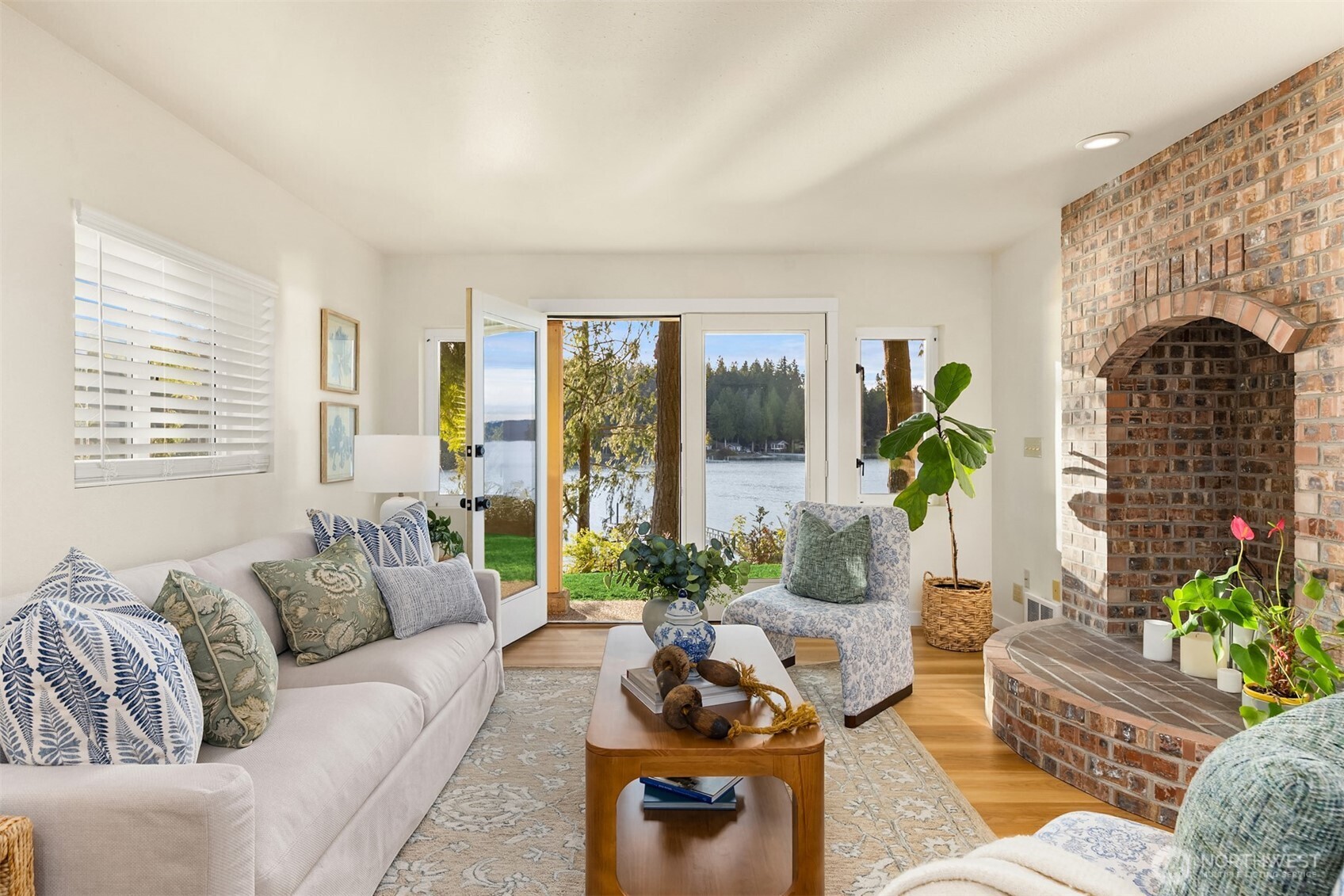 6518 NE Monte Vista Drive