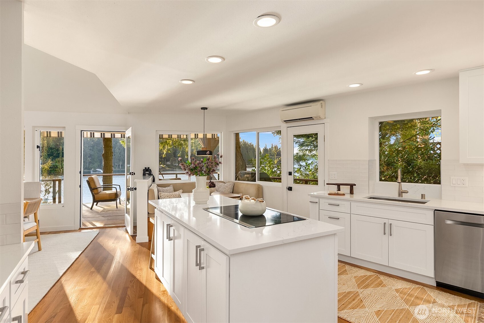 6518 NE Monte Vista Drive