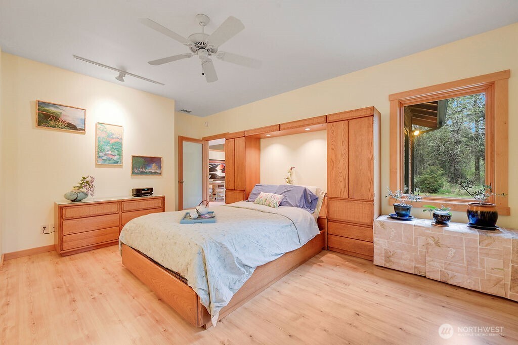 33 Westridge Court