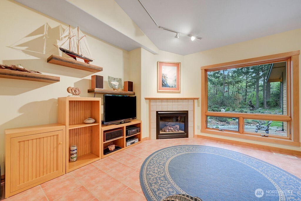 33 Westridge Court