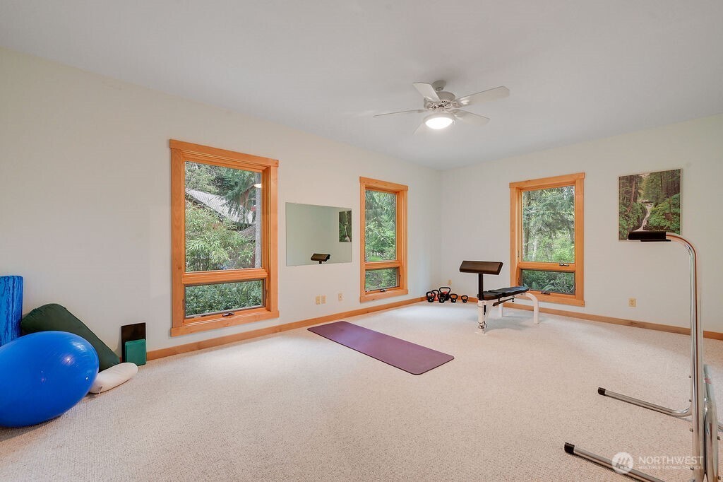 33 Westridge Court