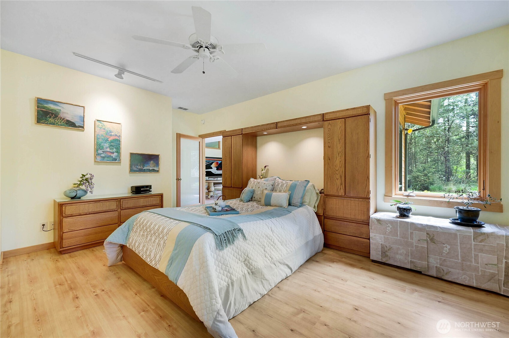 33 Westridge Court
