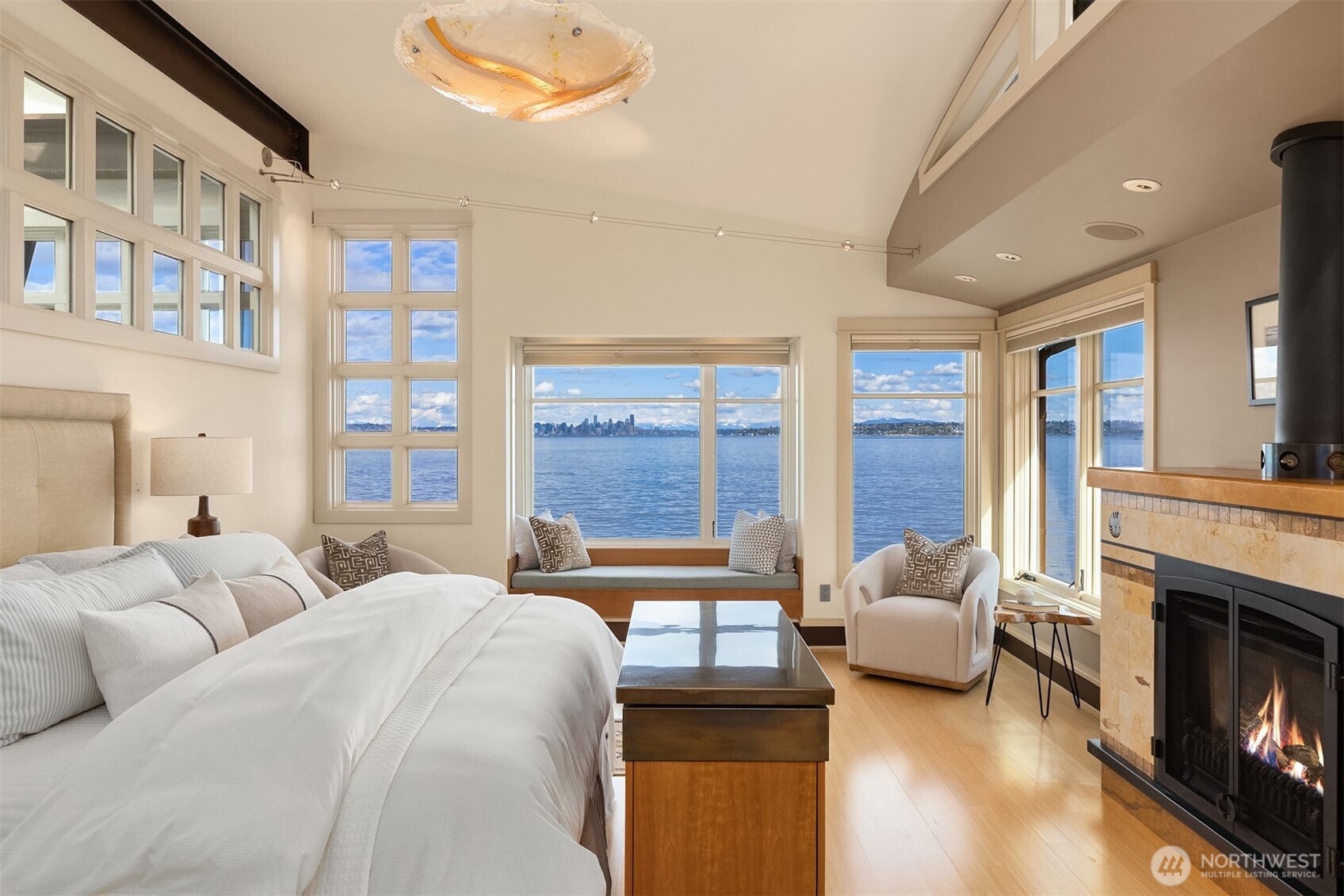 4290 Rockaway Beach Road NE