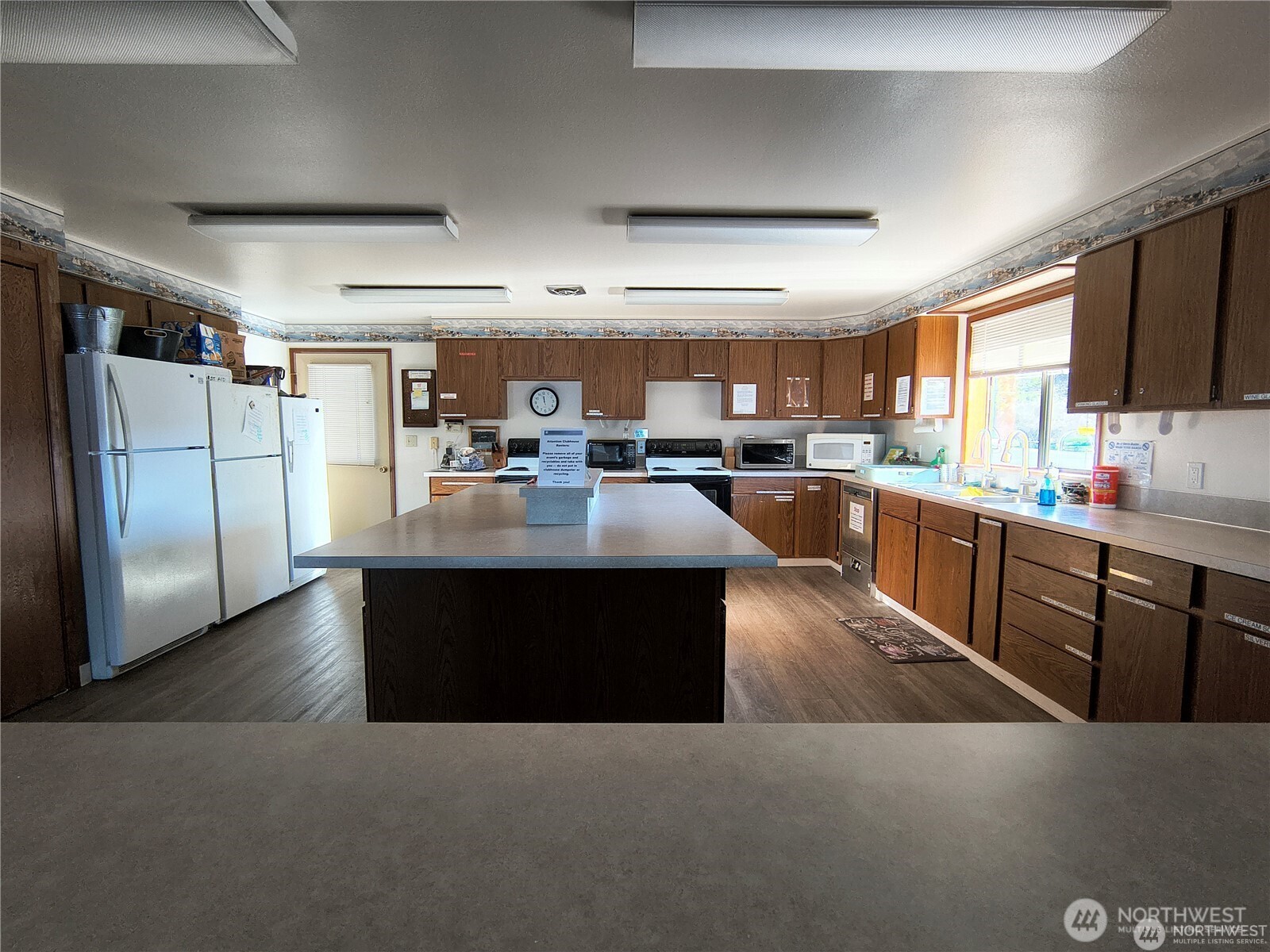 188 S Rhododendron Dr.