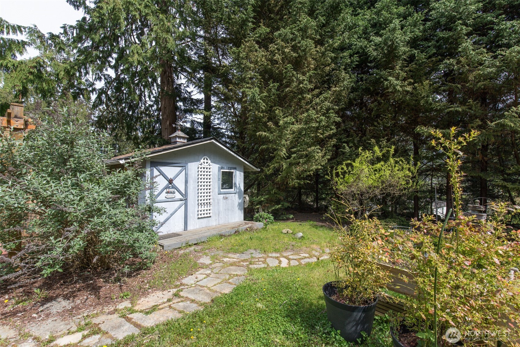 31 Salal Way