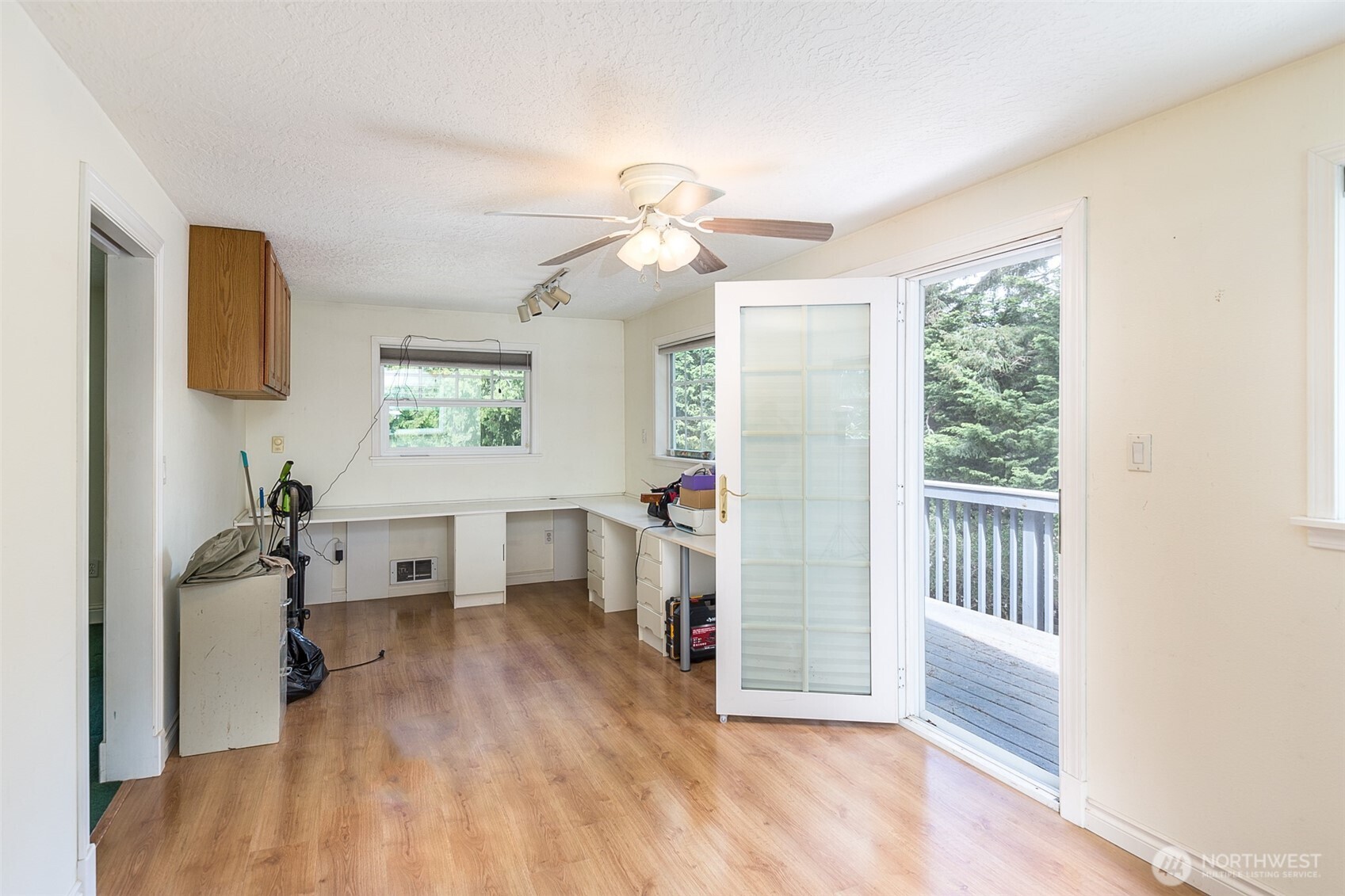 31 Salal Way