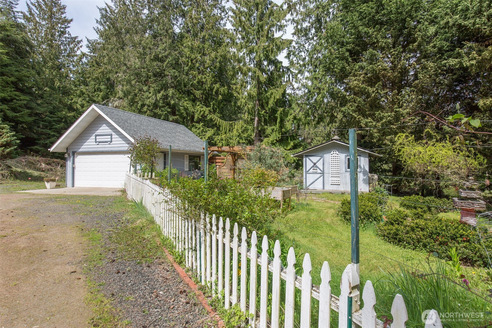 31 Salal Way