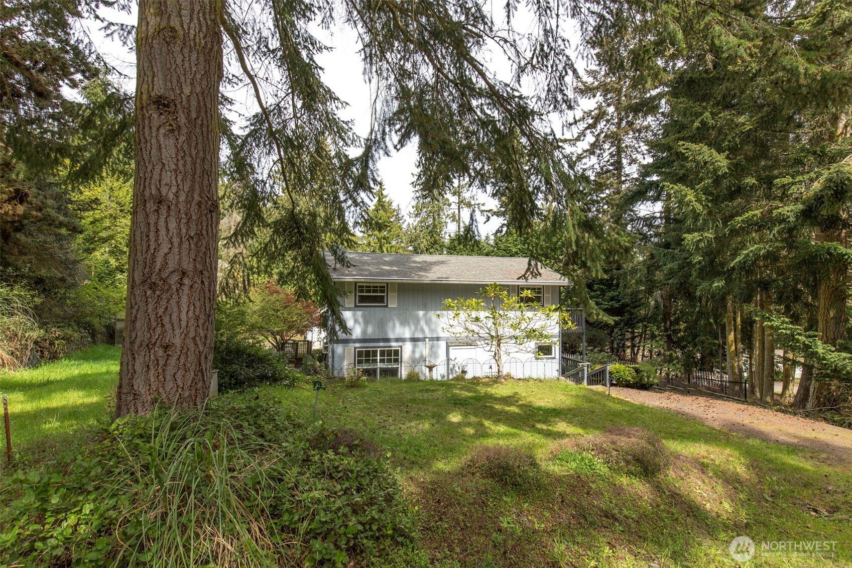 31 Salal Way