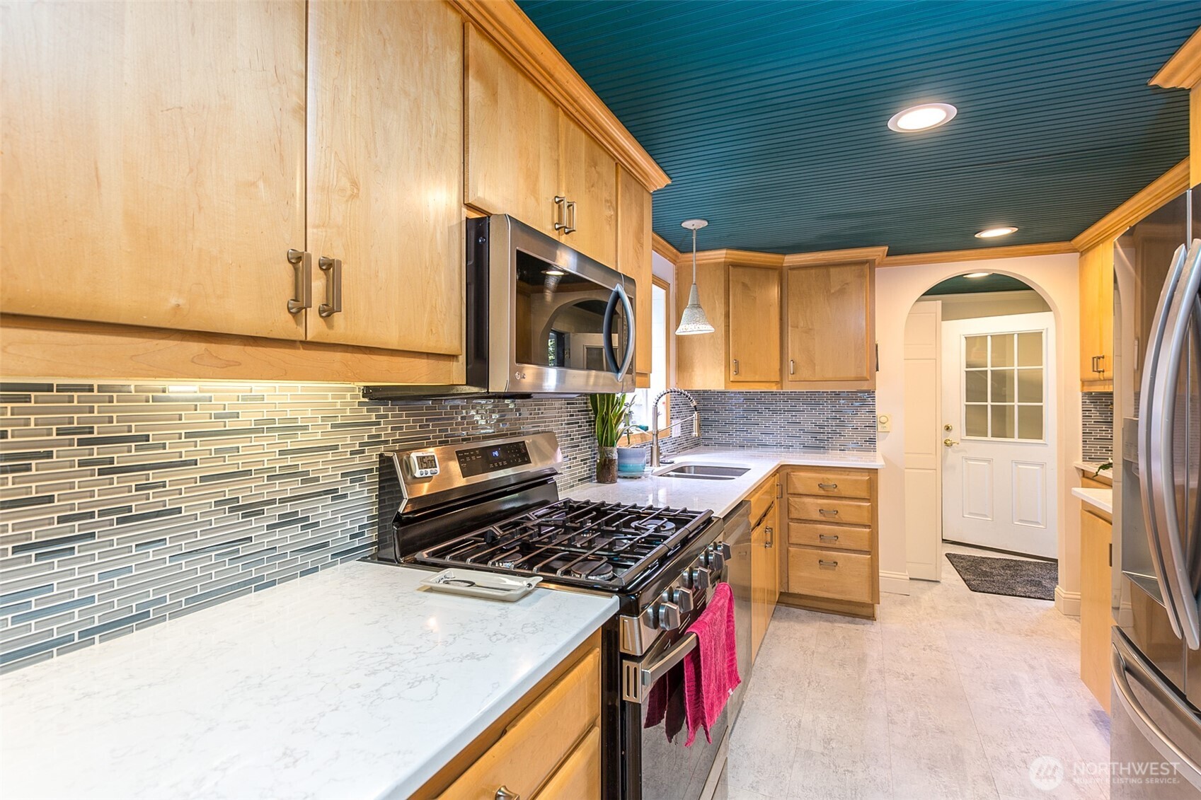31 Salal Way