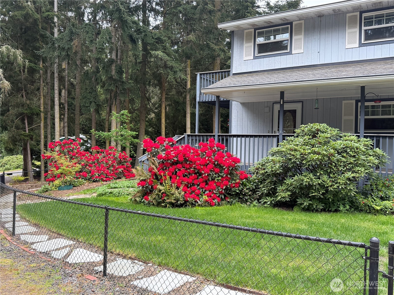 31 Salal Way