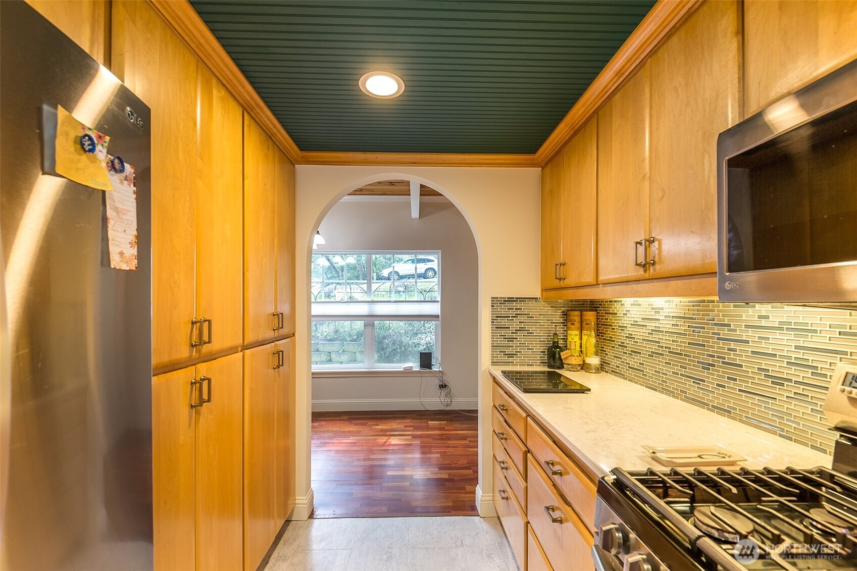 31 Salal Way