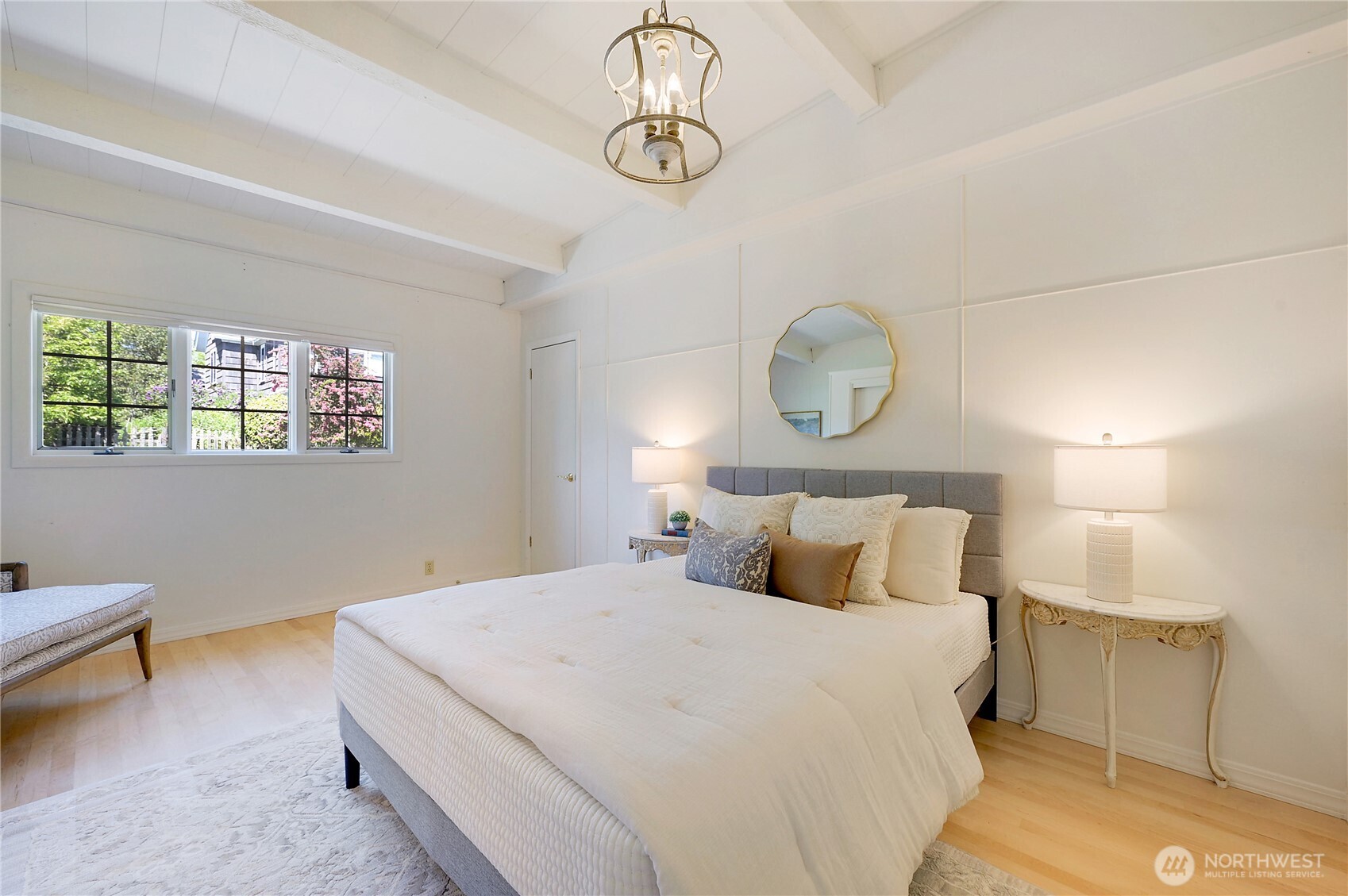 1635 Madison