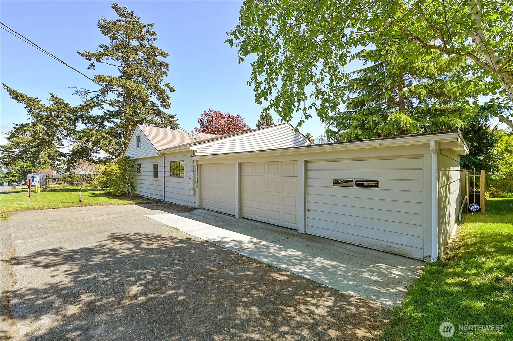 1635 Madison