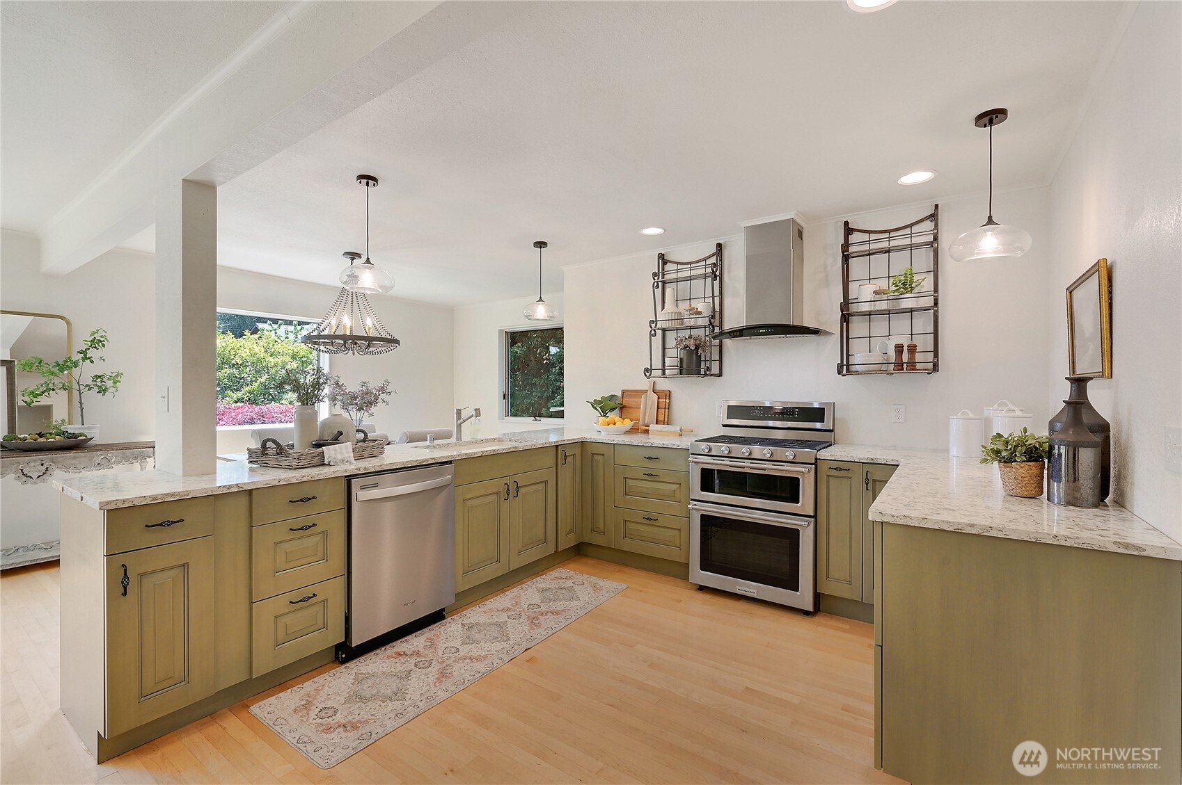 1635 Madison