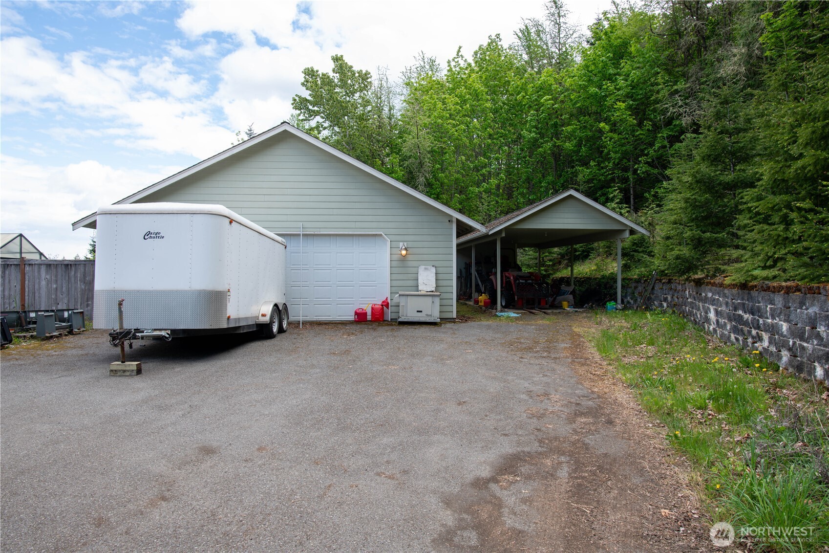 975 E Simmons Road