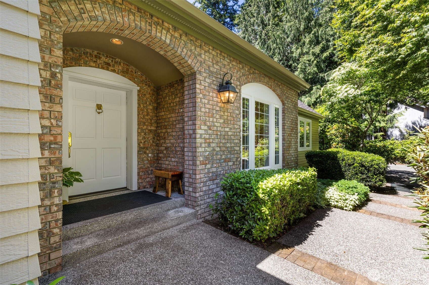 203 Baycliff Drive