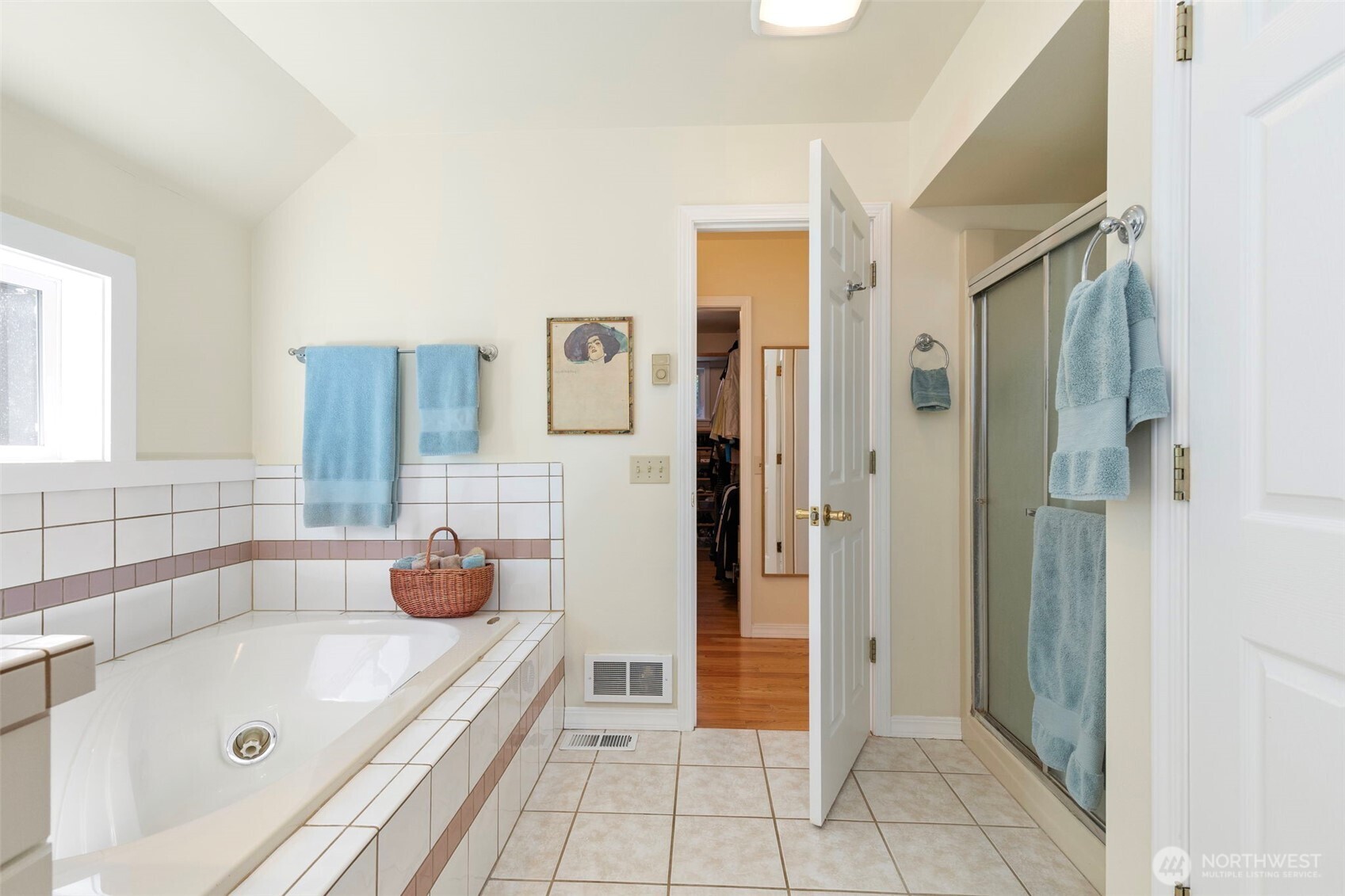 203 Baycliff Drive