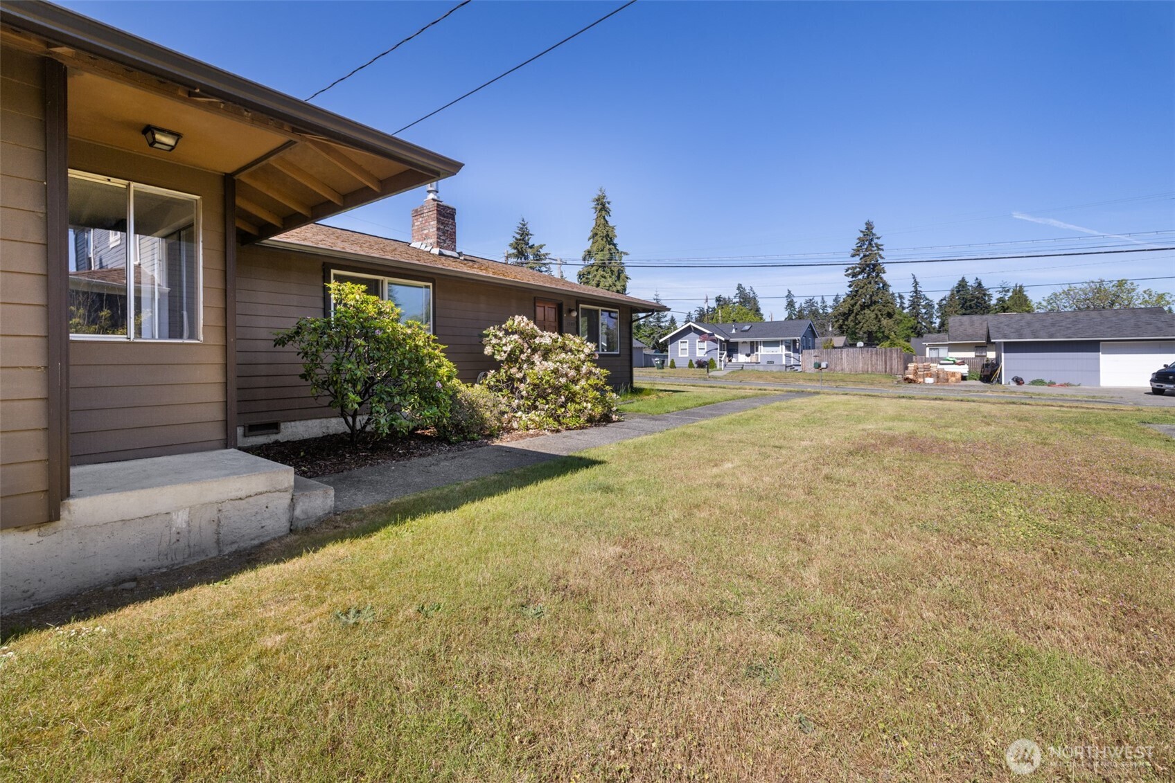 1207 1209 S Pine Street Unit: 1209