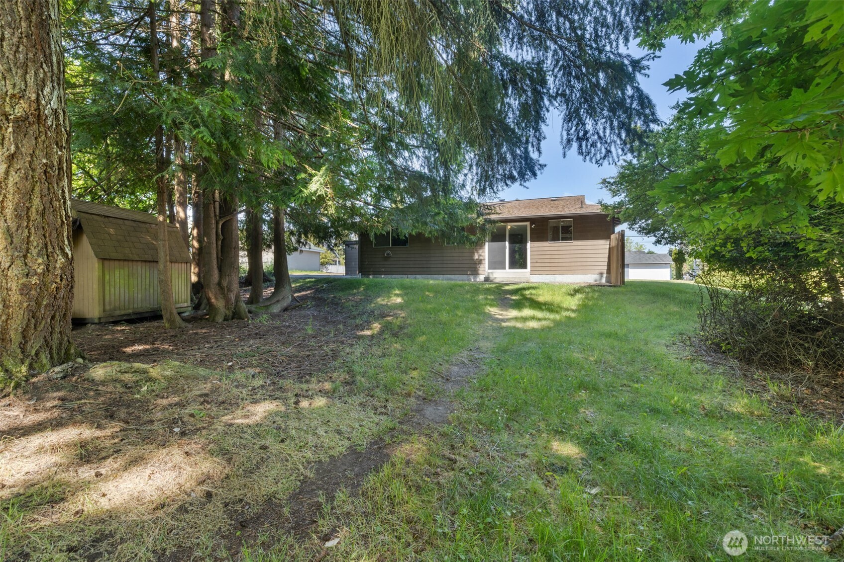 1207 1209 S Pine Street Unit: 1209