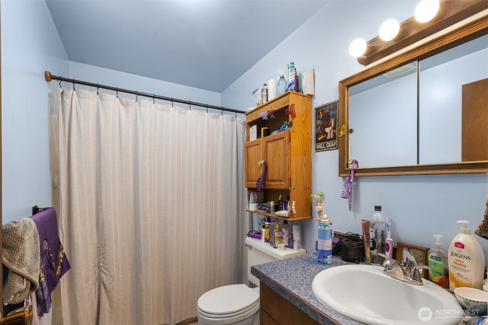 1207 1209 S Pine Street Unit: 1209