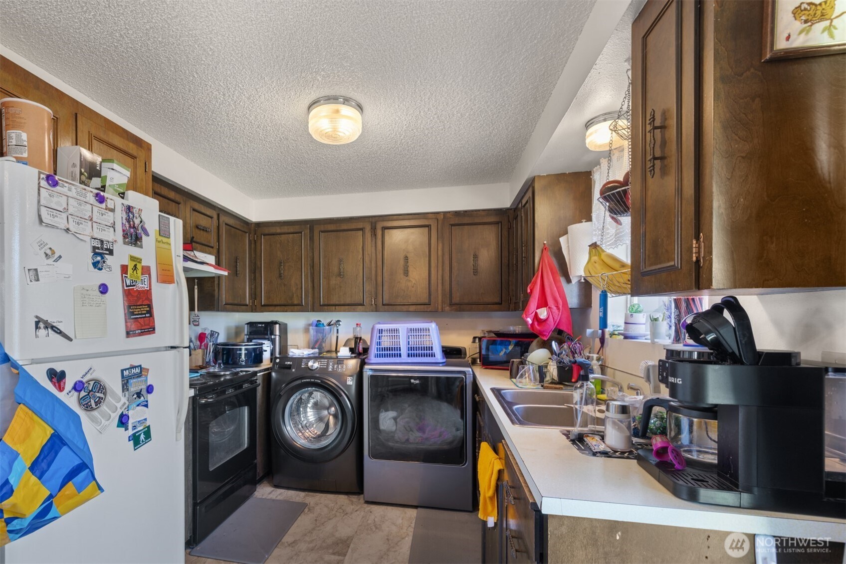 1207 1209 S Pine Street Unit: 1209