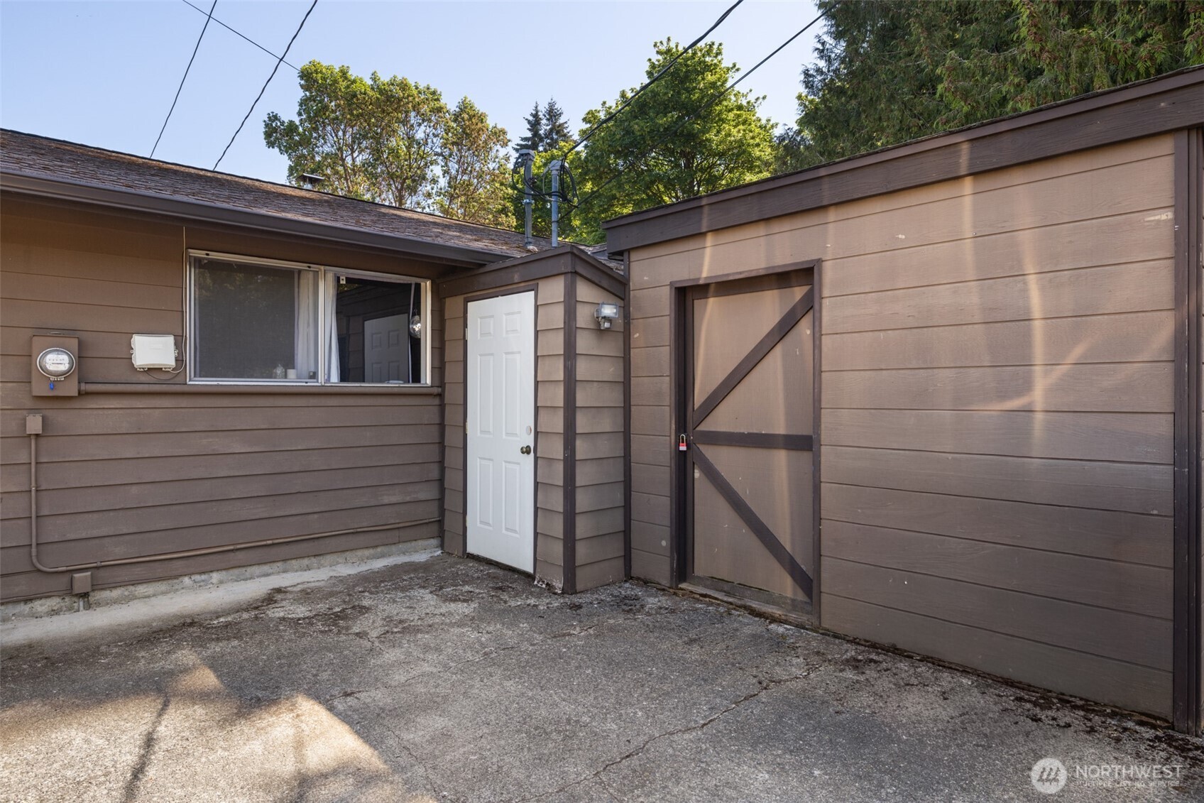 1207 1209 S Pine Street Unit: 1209