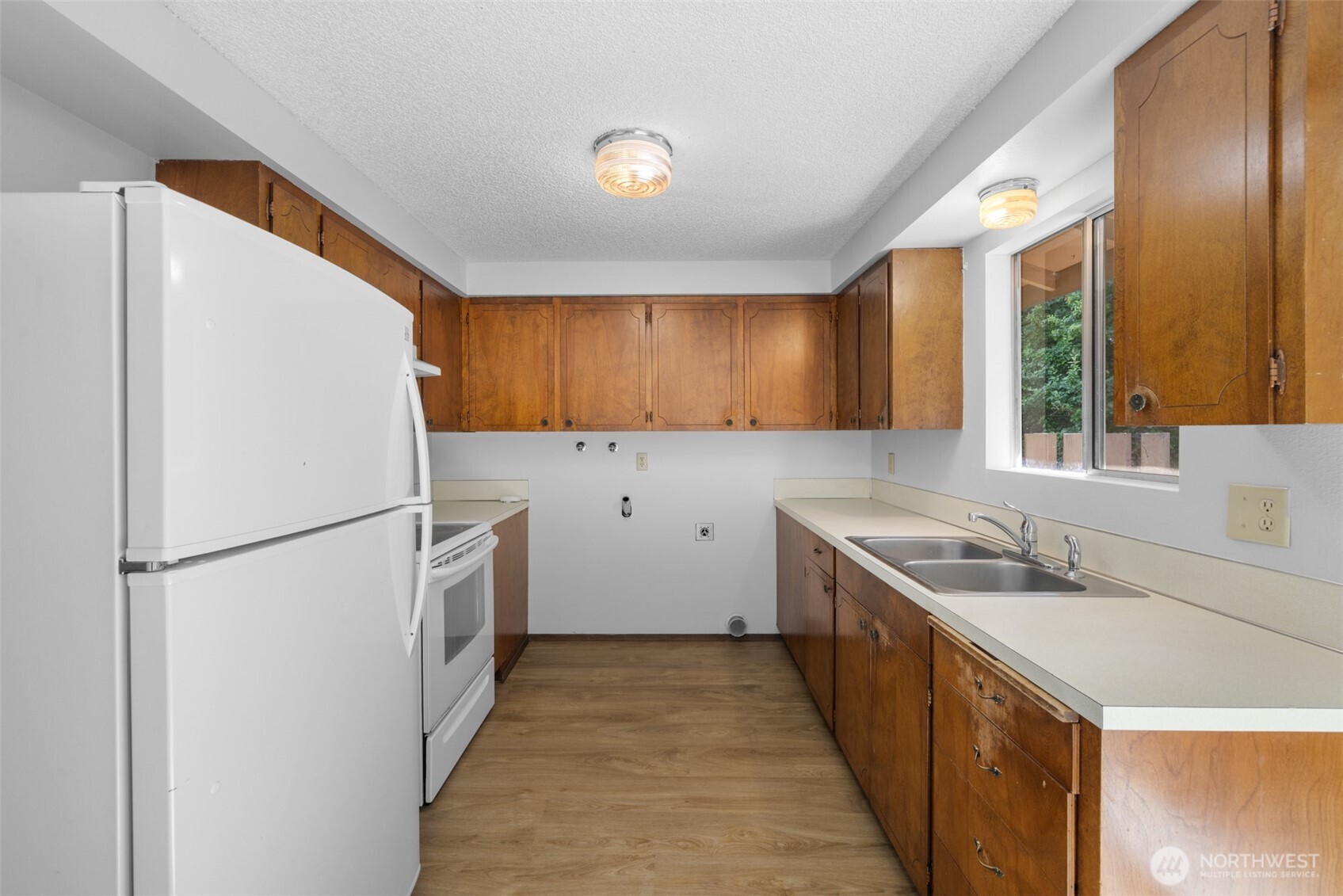 1207 1209 S Pine Street Unit: 1209