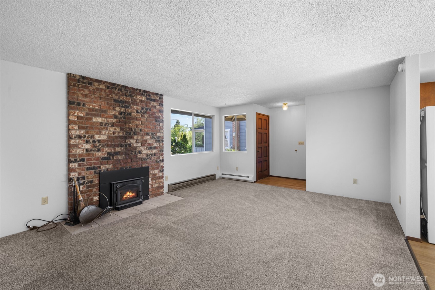 1207 1209 S Pine Street Unit: 1209