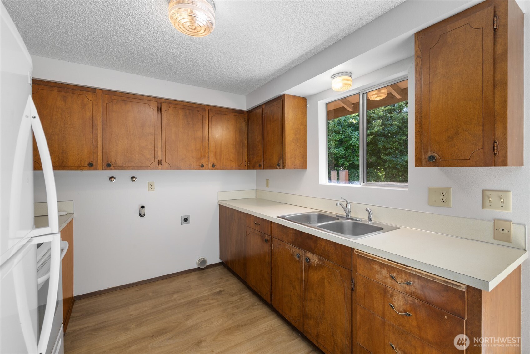 1207 1209 S Pine Street Unit: 1209