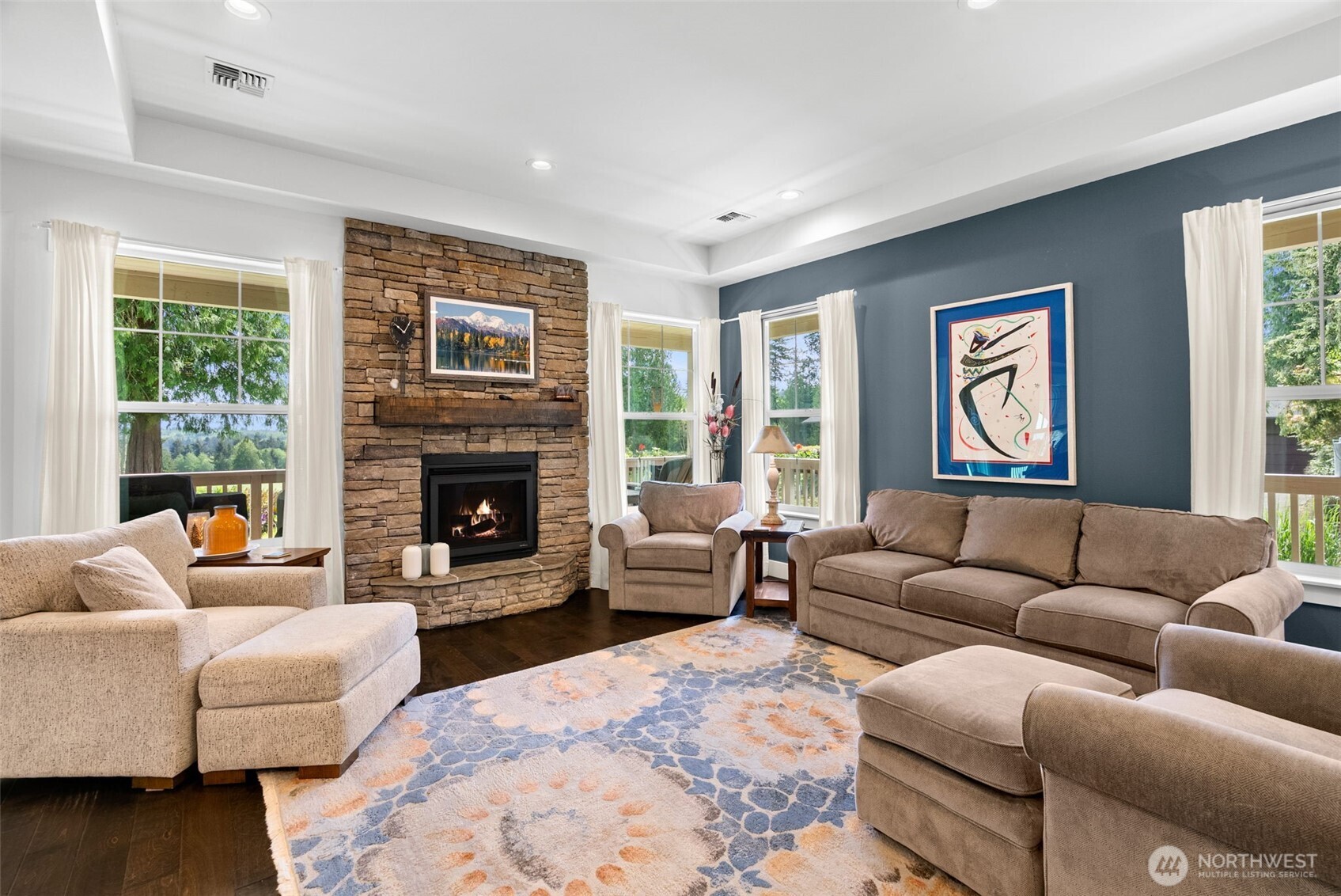 20 Dunsmuir Road