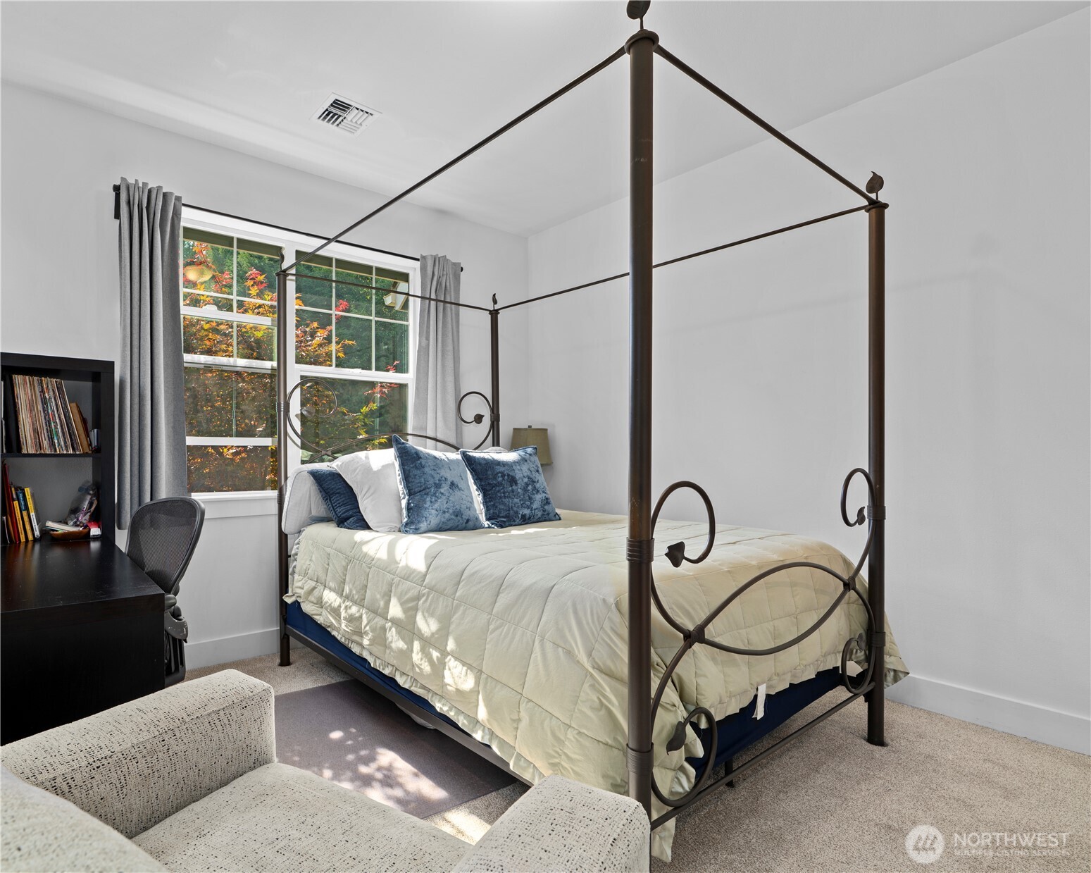 20 Dunsmuir Road