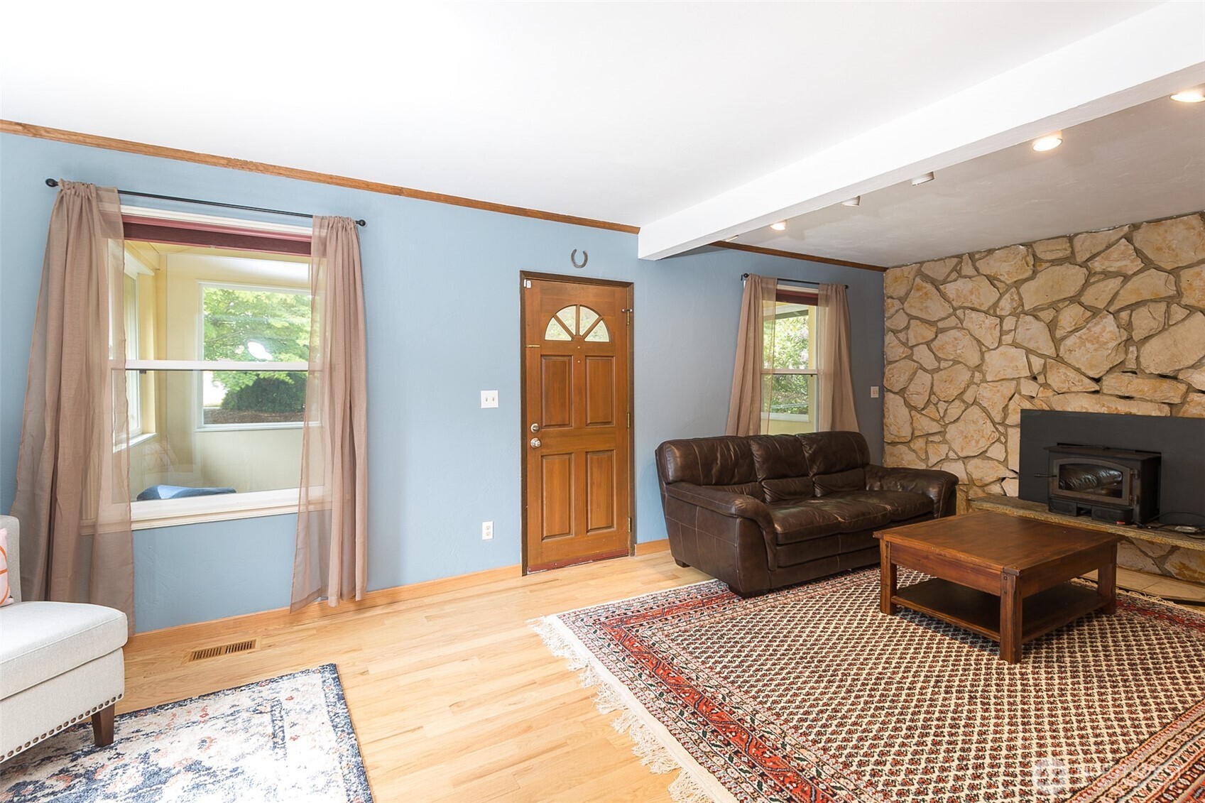 221 W 15th Street