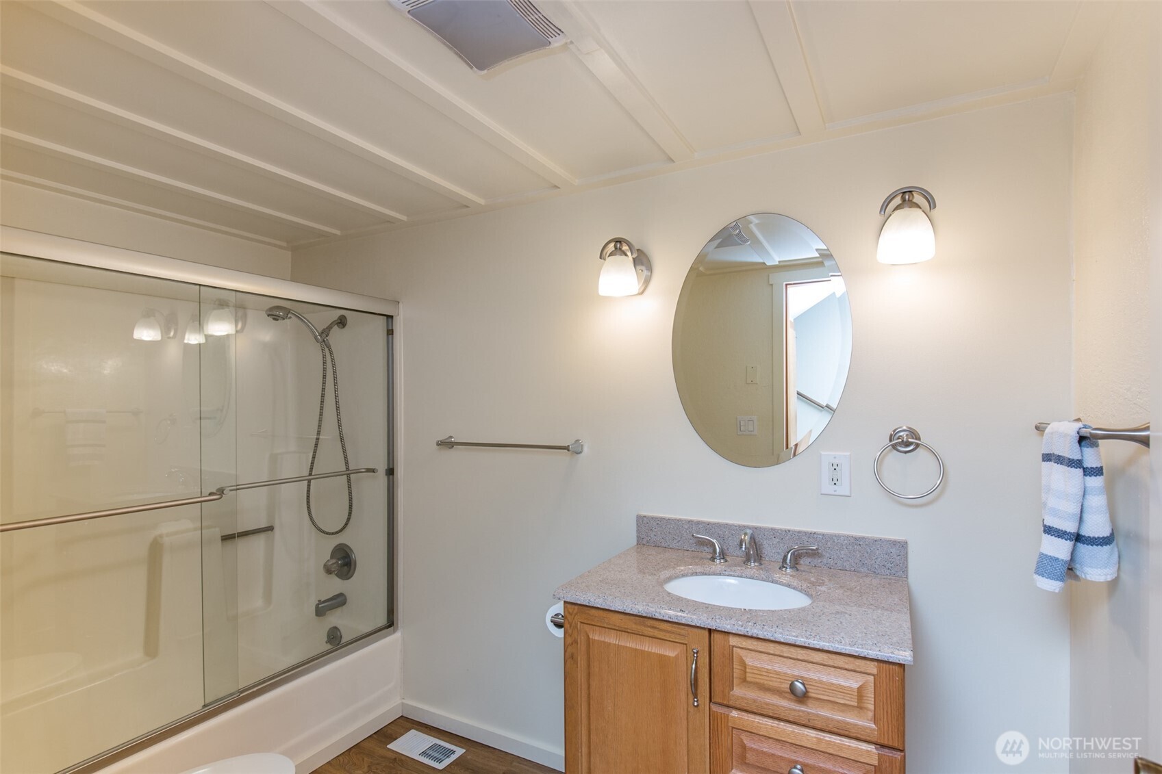 221 W 15th Street