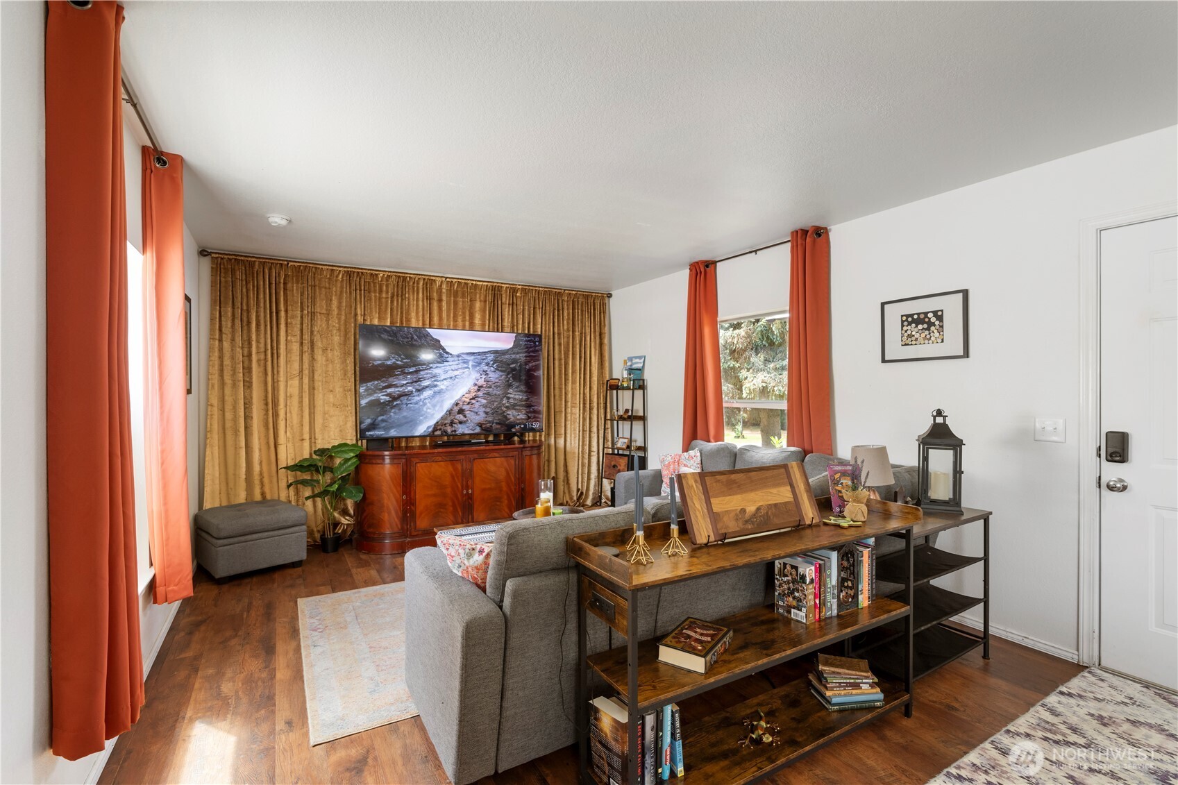 611 Cedar Avenue Unit: 6