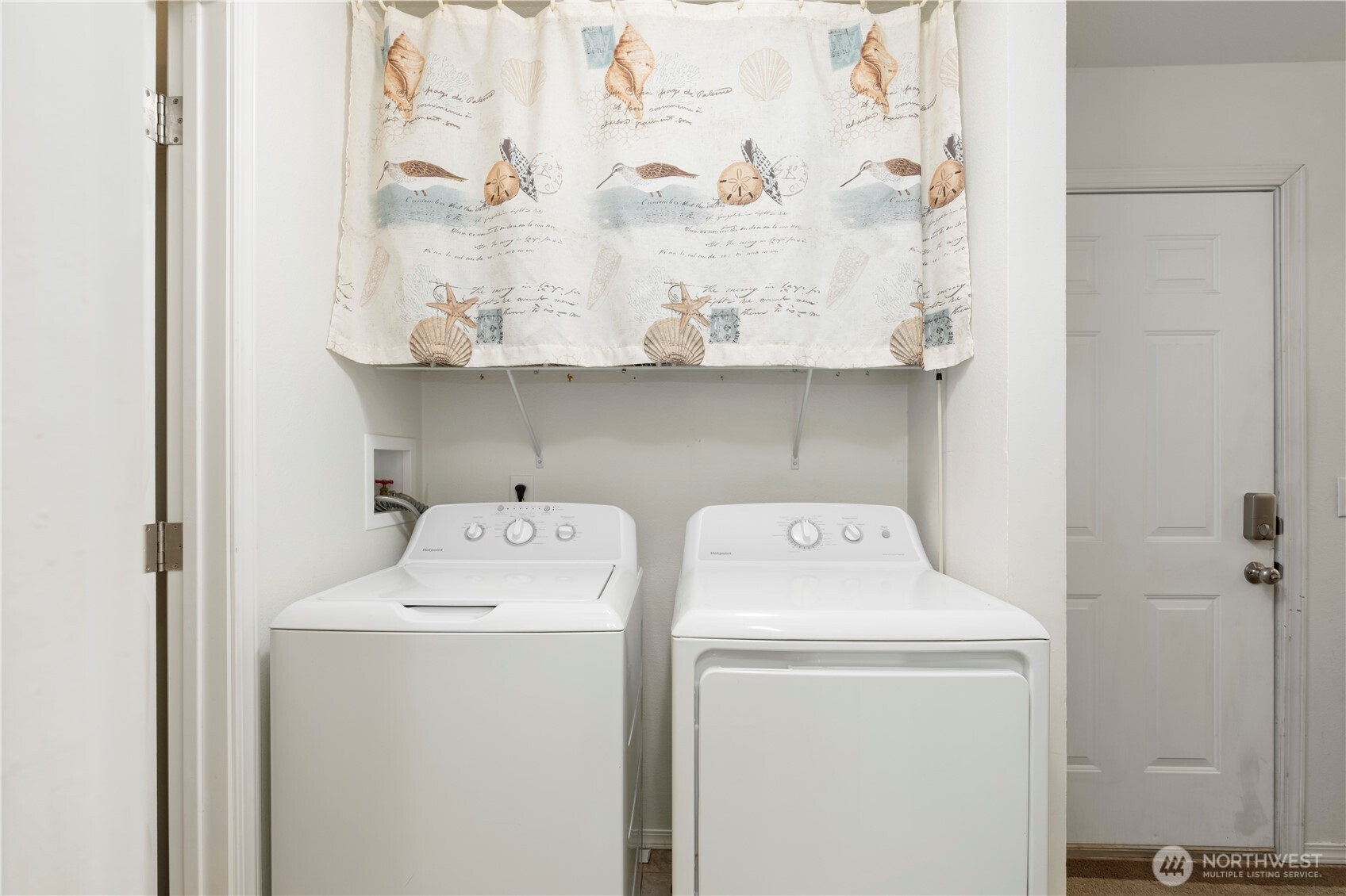 611 Cedar Avenue Unit: 6