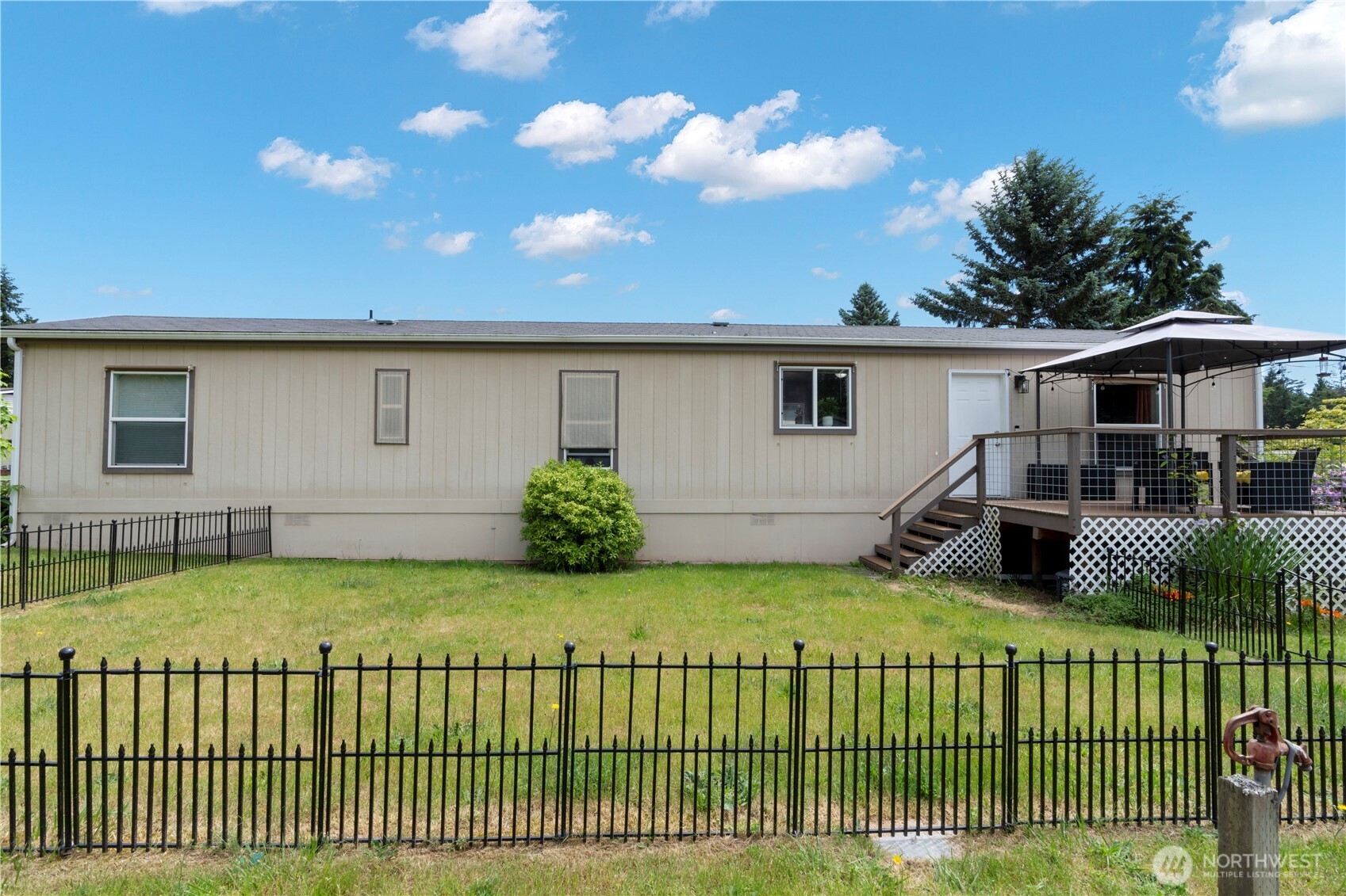 611 Cedar Avenue Unit: 6