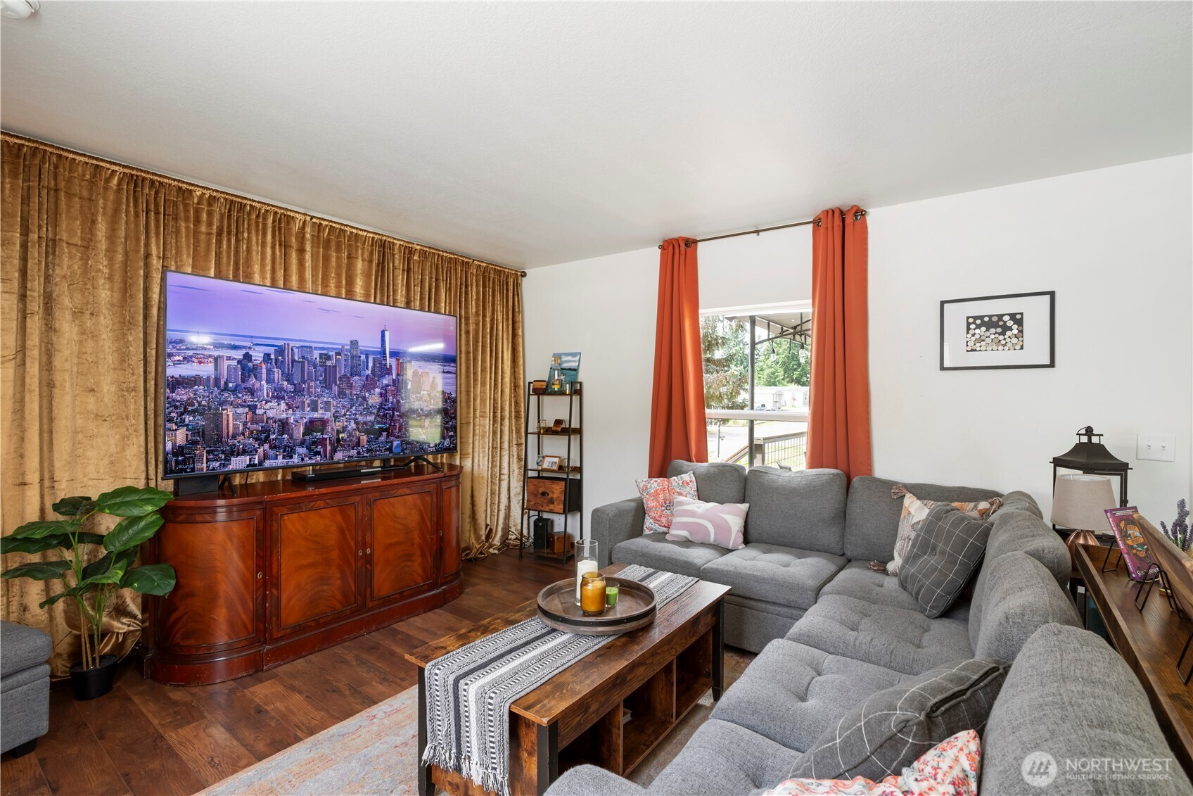 611 Cedar Avenue Unit: 6