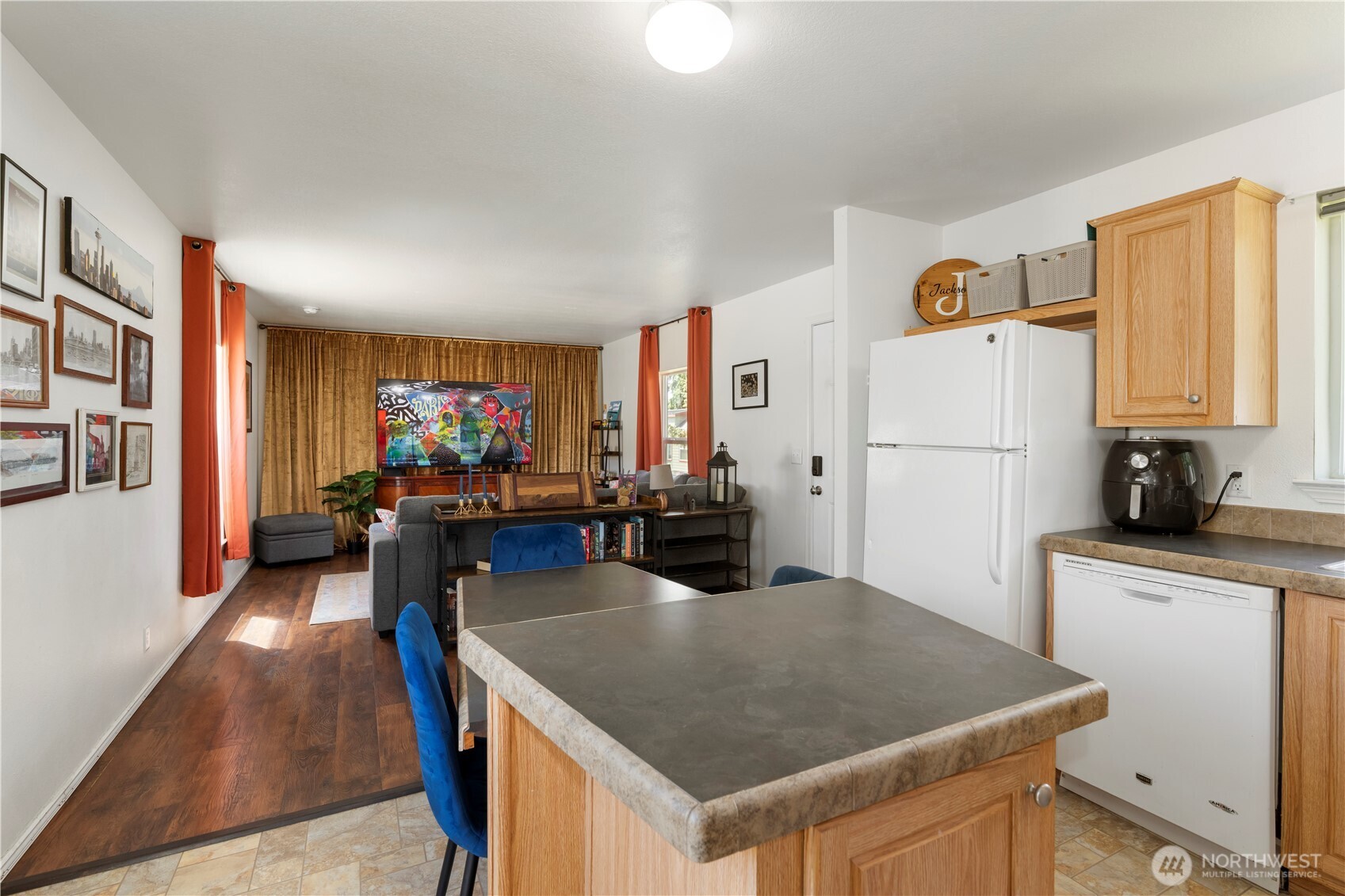 611 Cedar Avenue Unit: 6