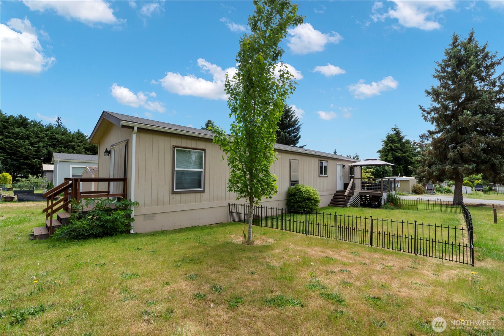 611 Cedar Avenue Unit: 6