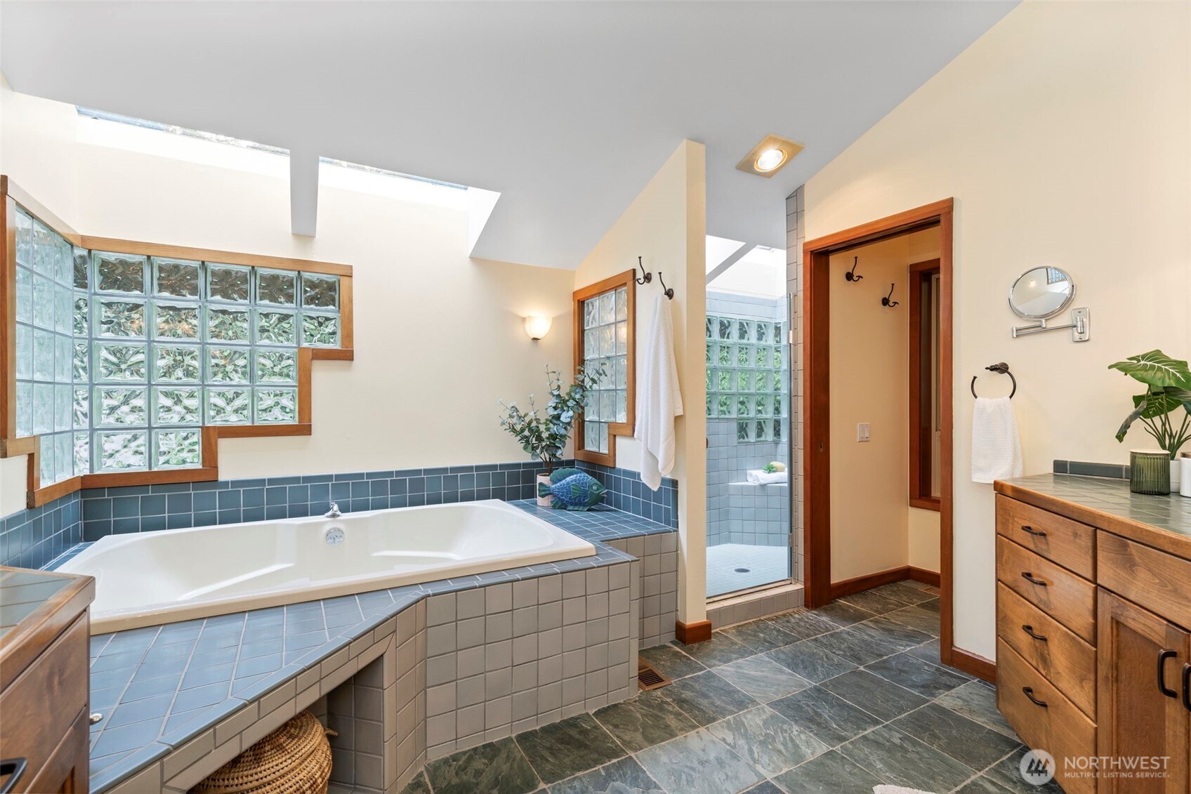 43 Nantucket Place