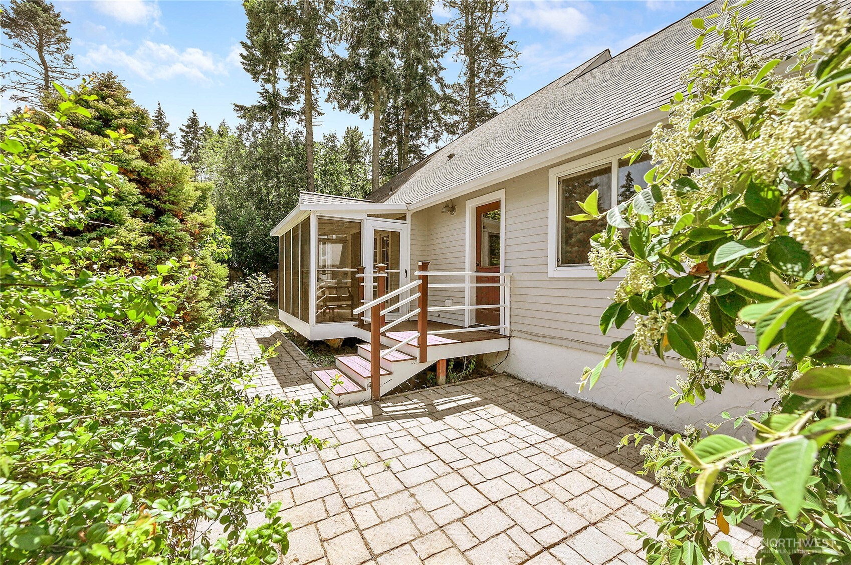 22 Pebble Lane