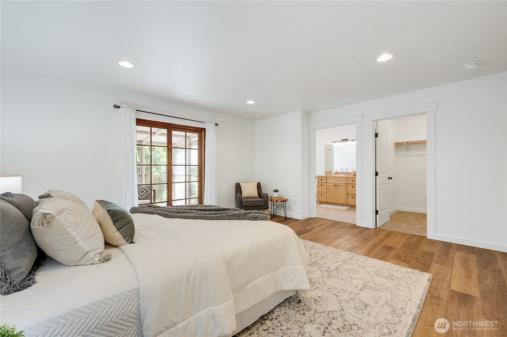 22 Pebble Lane