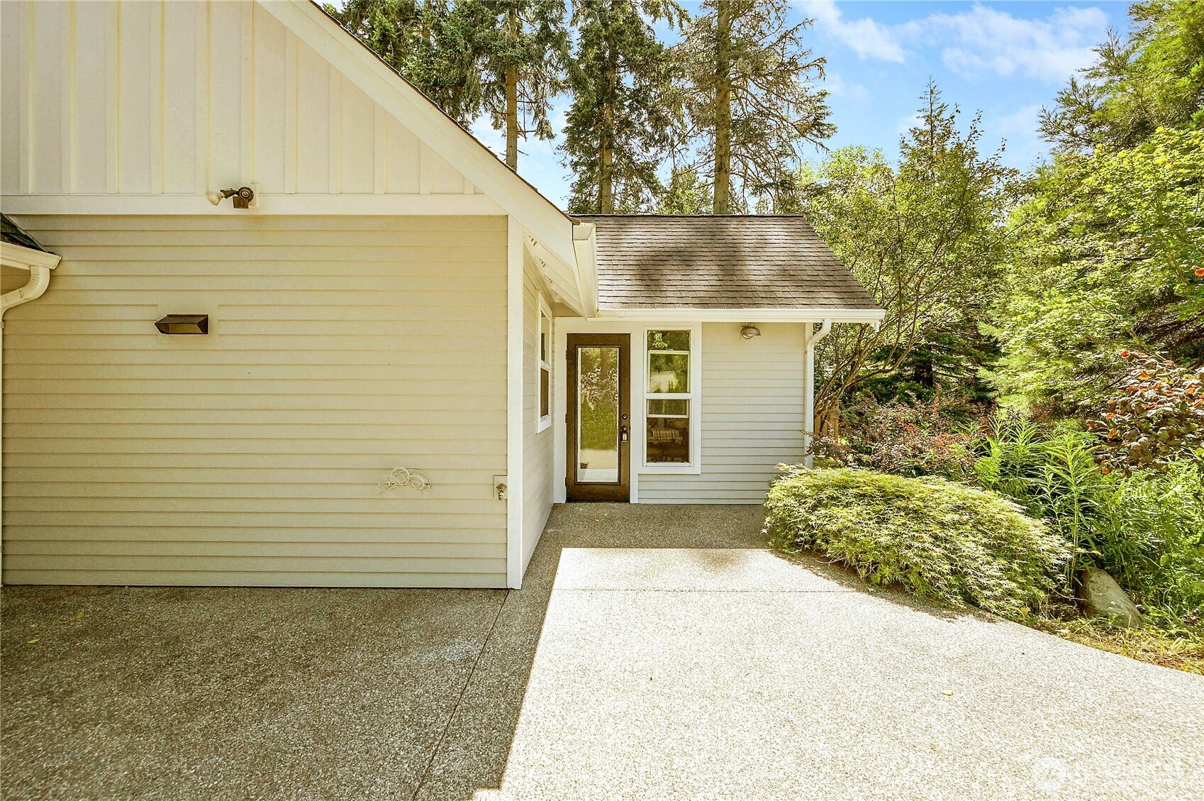 22 Pebble Lane